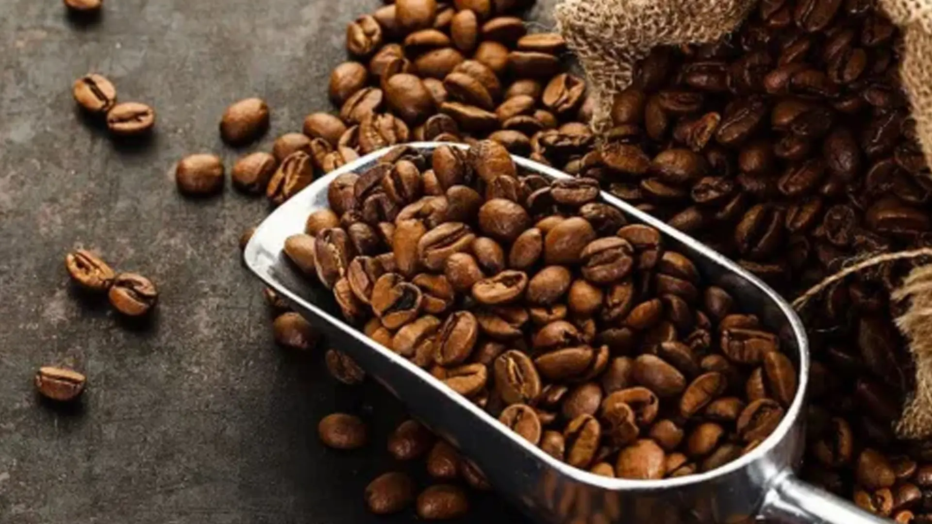 Cà phê được sản xuất tại Việt Nam.